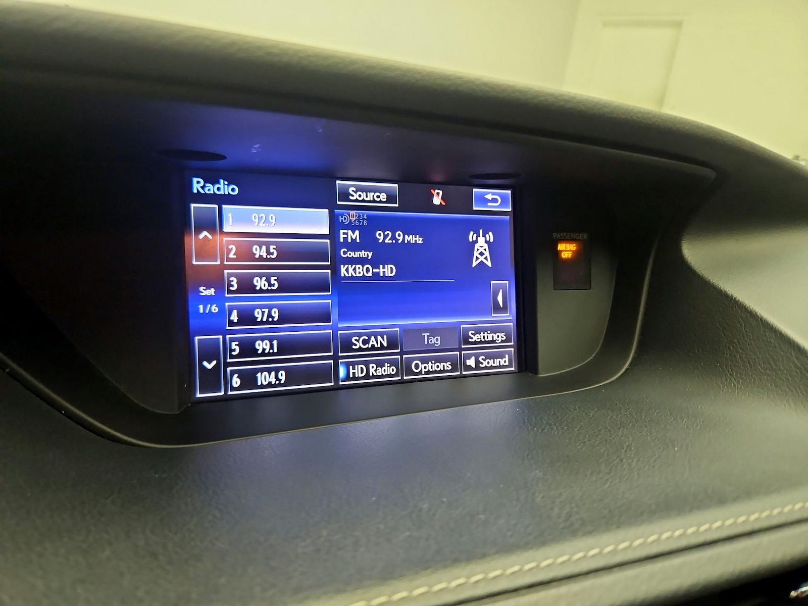 2015 Lexus ES 350 - Photo 17