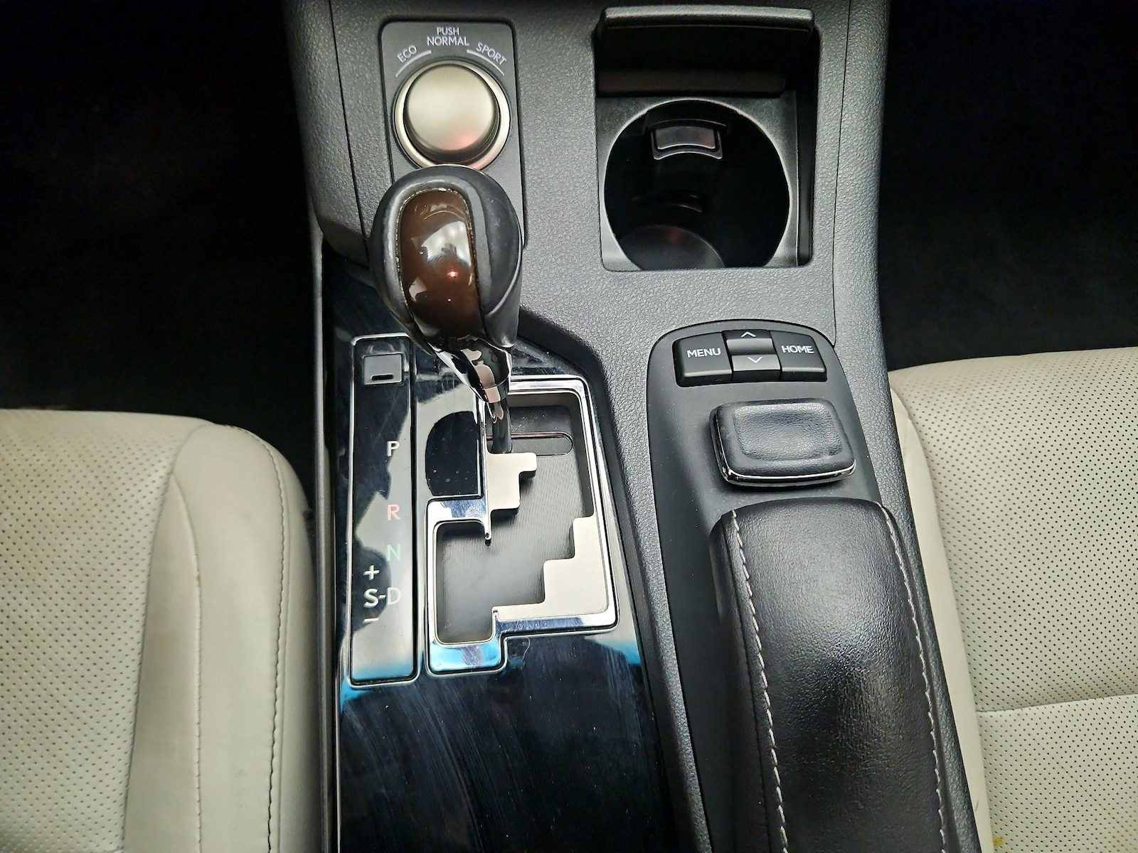 2015 Lexus ES 350 - Photo 19