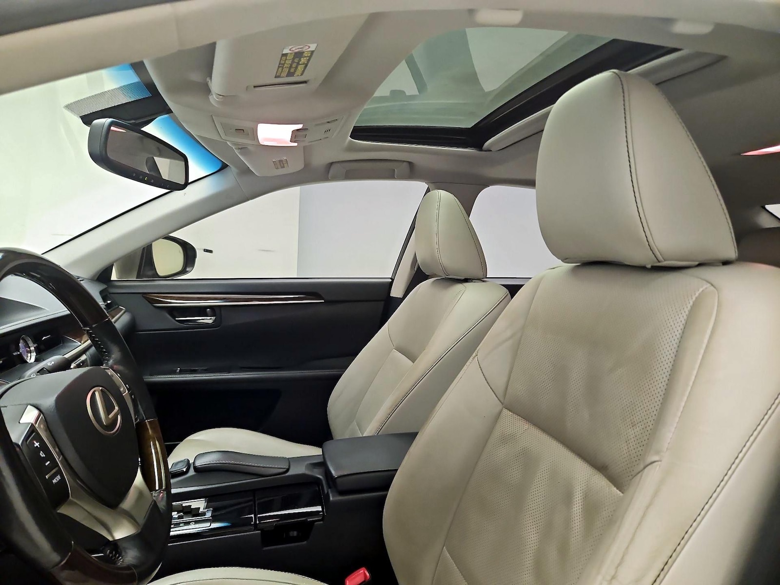 2015 Lexus ES 350 - Photo 21