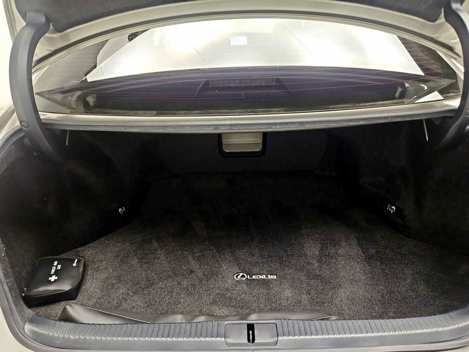 2015 Lexus ES 350 - Photo 23