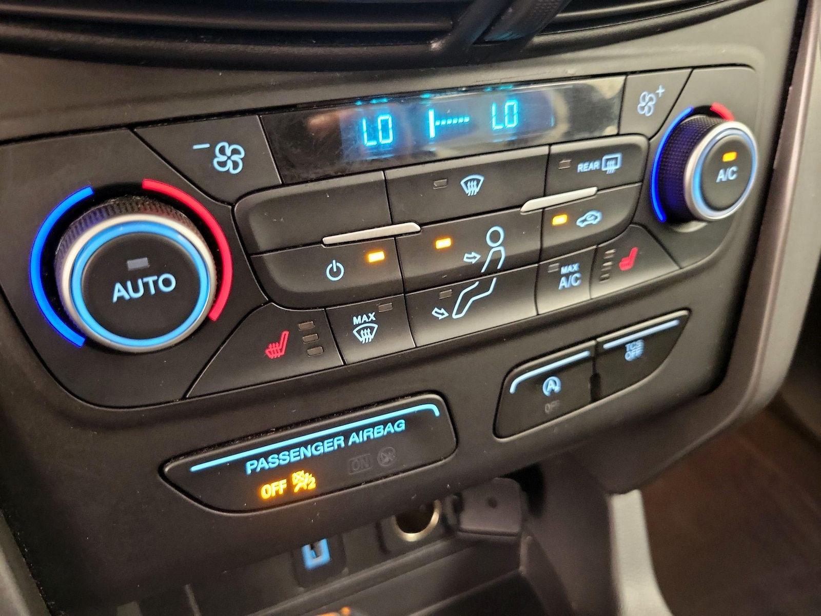 2018 Ford Escape SEL - Photo 18