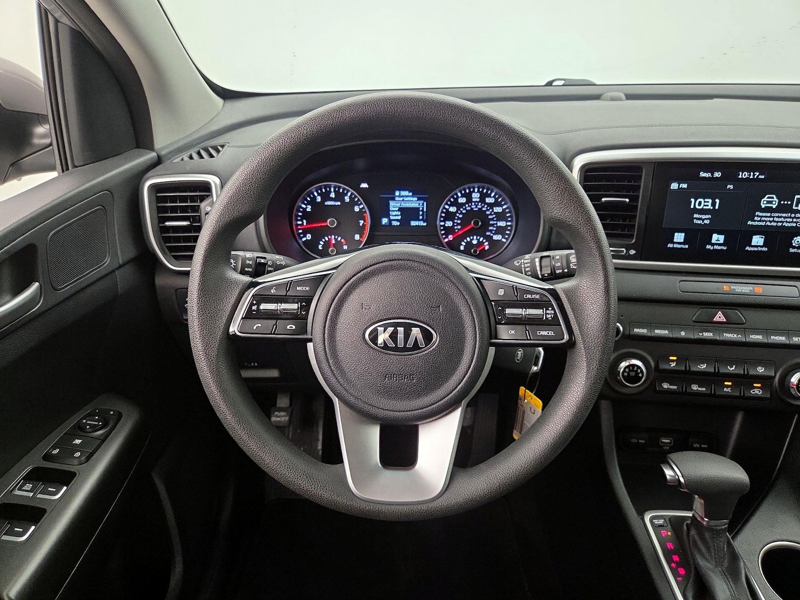 2022 Kia Sportage LX - Photo 11