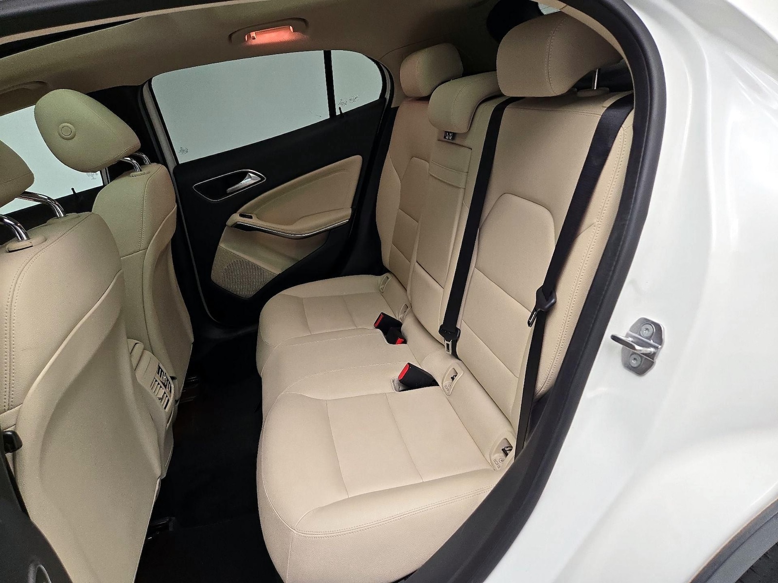 2019 Mercedes-Benz GLA-Class GLA250 - Photo 21