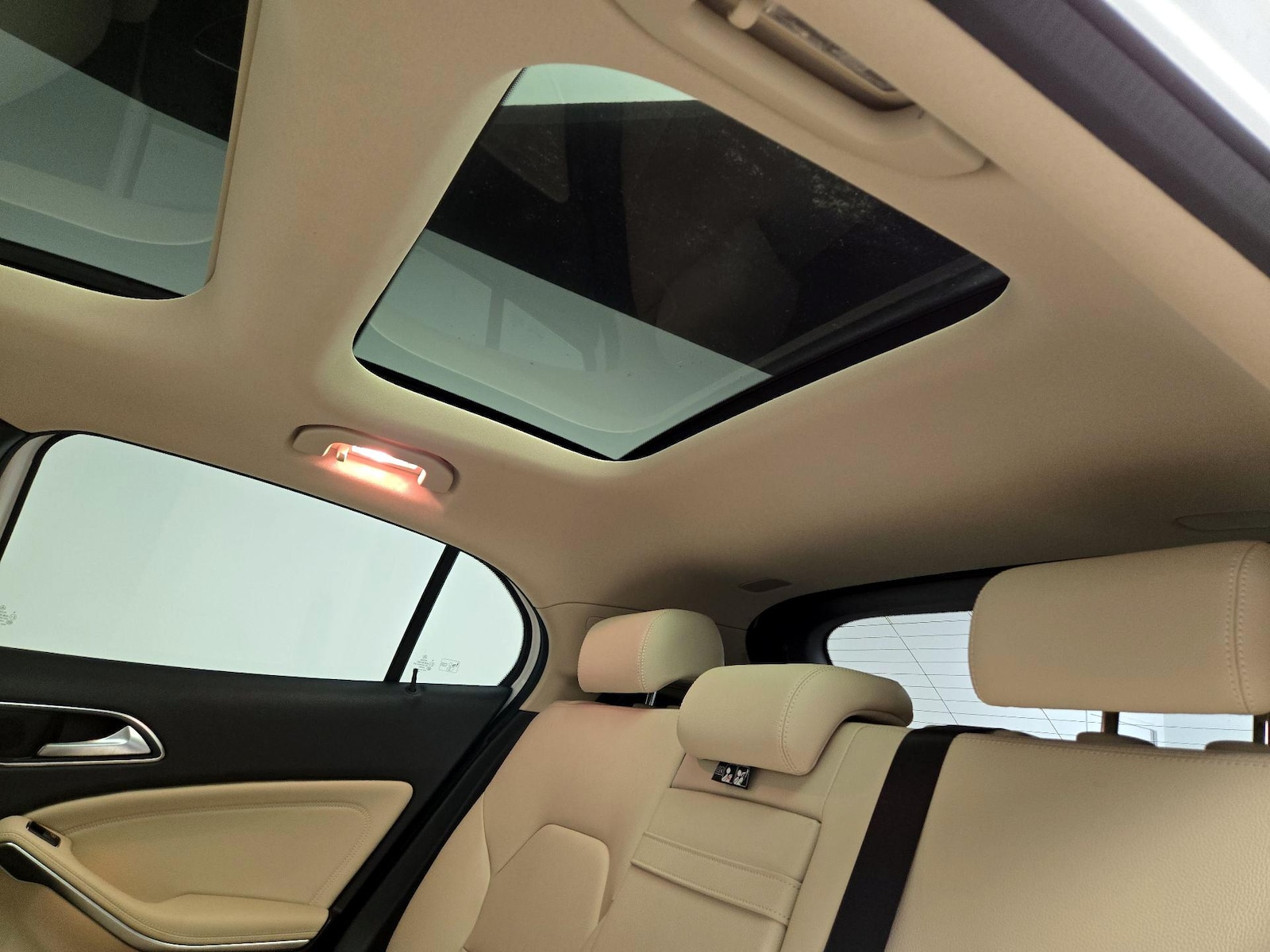 2019 Mercedes-Benz GLA-Class GLA250 - Photo 24