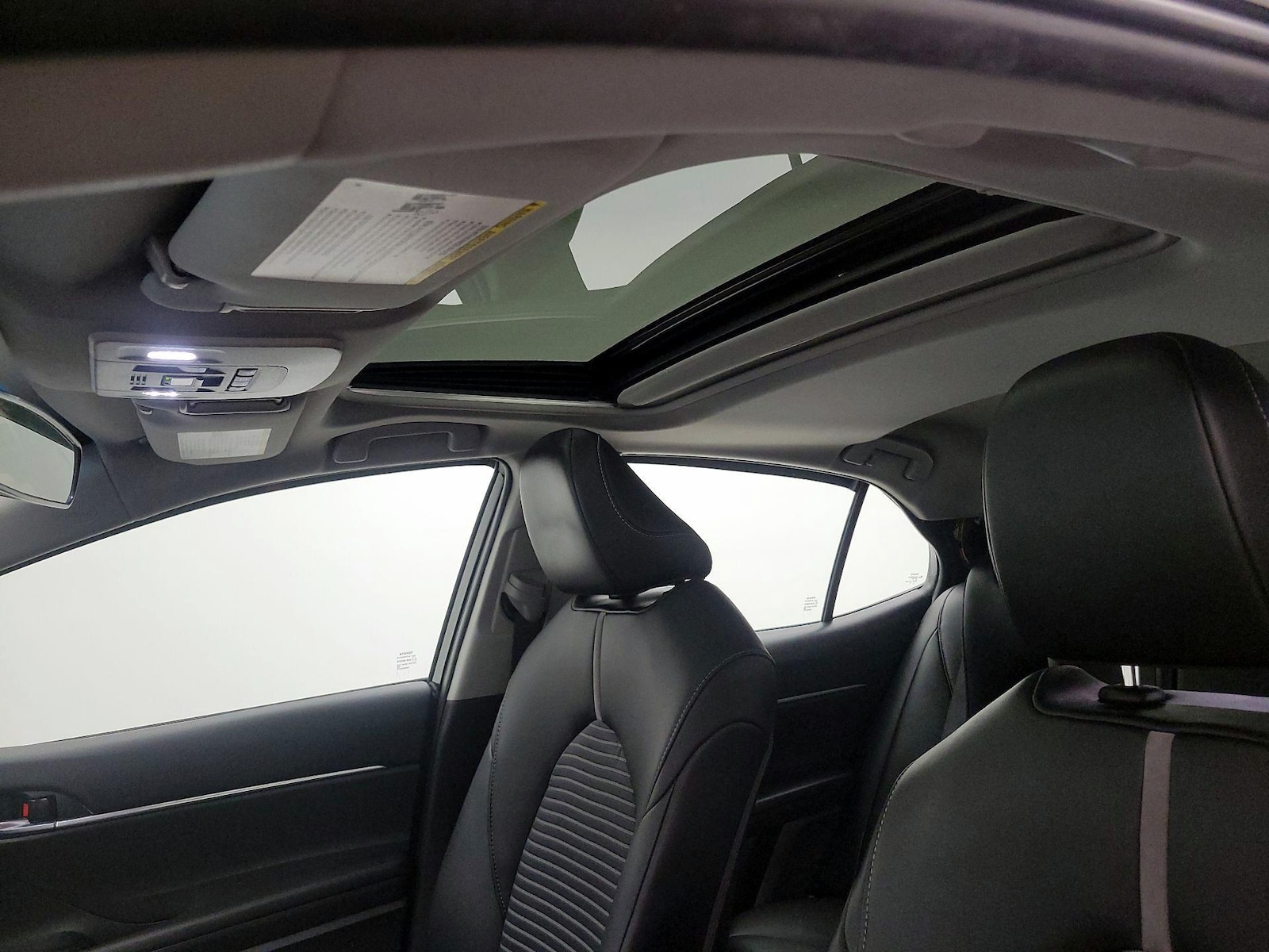Sunroof(s) & Overhead Airbags