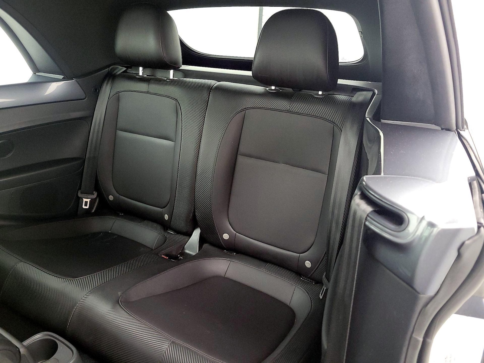 2019 Volkswagen Beetle S - Photo 20