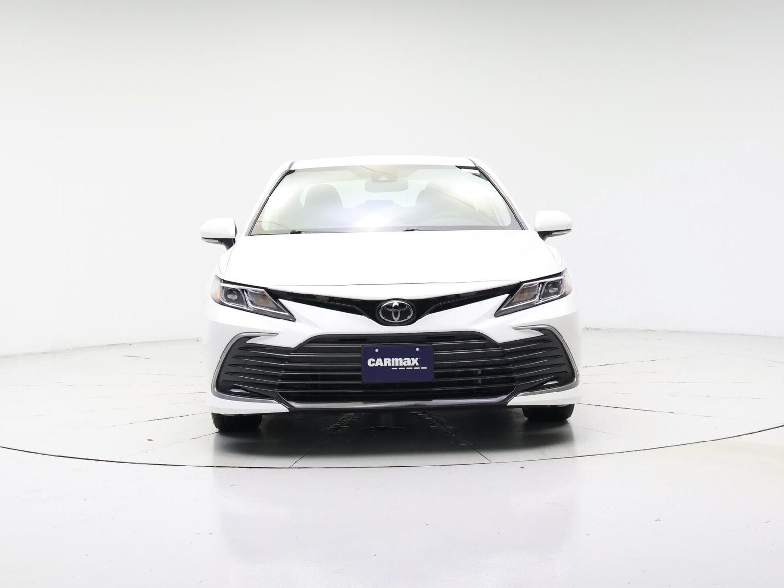 2023 Toyota Camry LE - Photo 6
