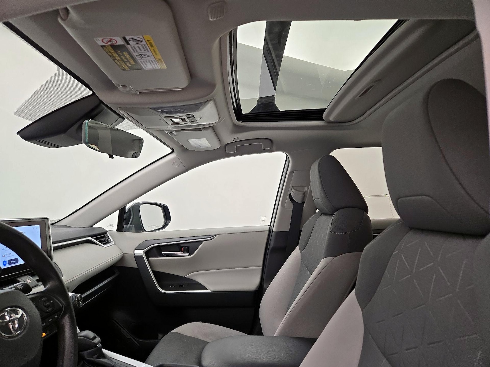 Sunroof(s) & Overhead Airbags