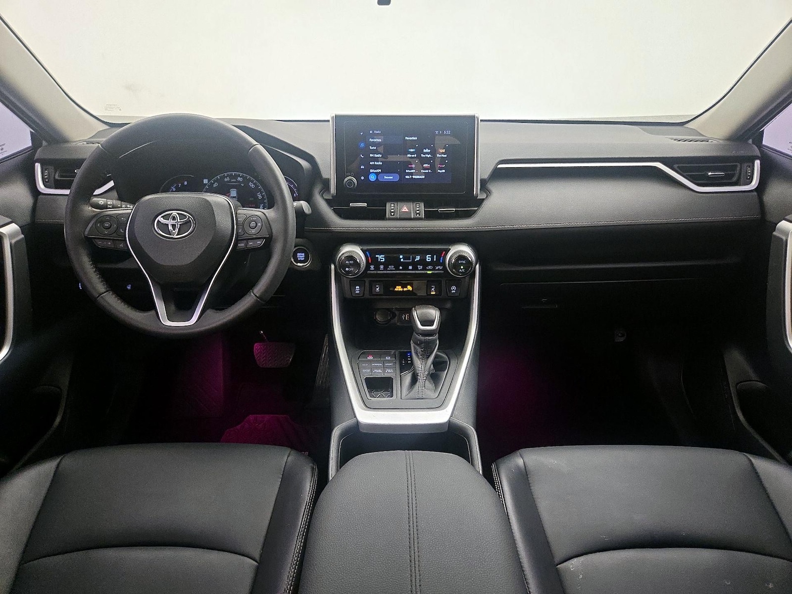 2023 Toyota RAV4 XLE Premium - Photo 10