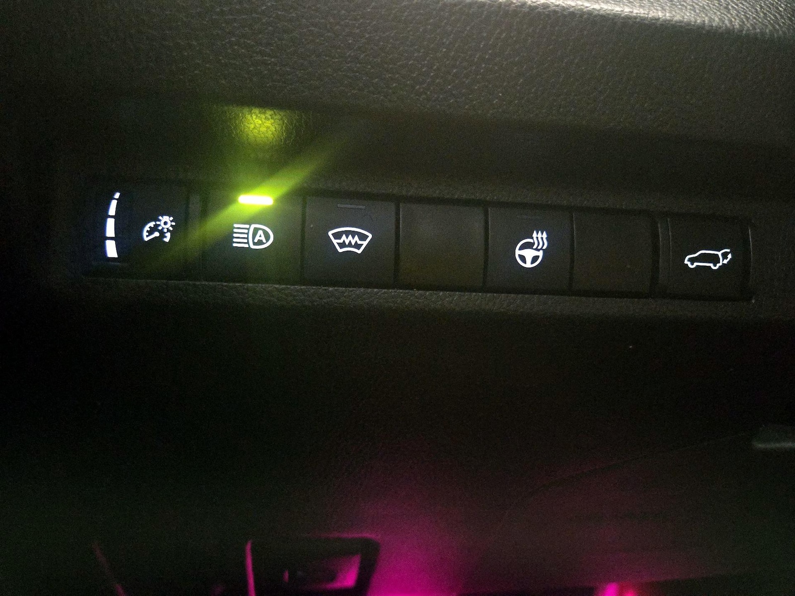 2023 Toyota RAV4 XLE Premium - Photo 14