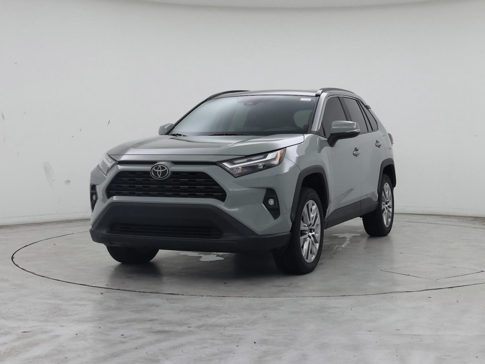 2023 Toyota RAV4 XLE Premium - Photo 5