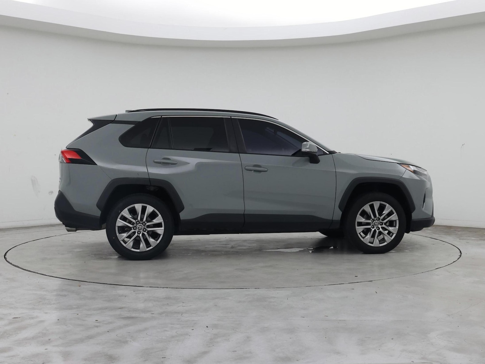 2023 Toyota RAV4 XLE Premium - Photo 8