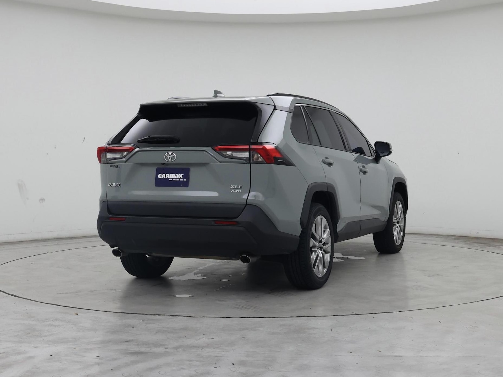 2023 Toyota RAV4 XLE Premium - Photo 9