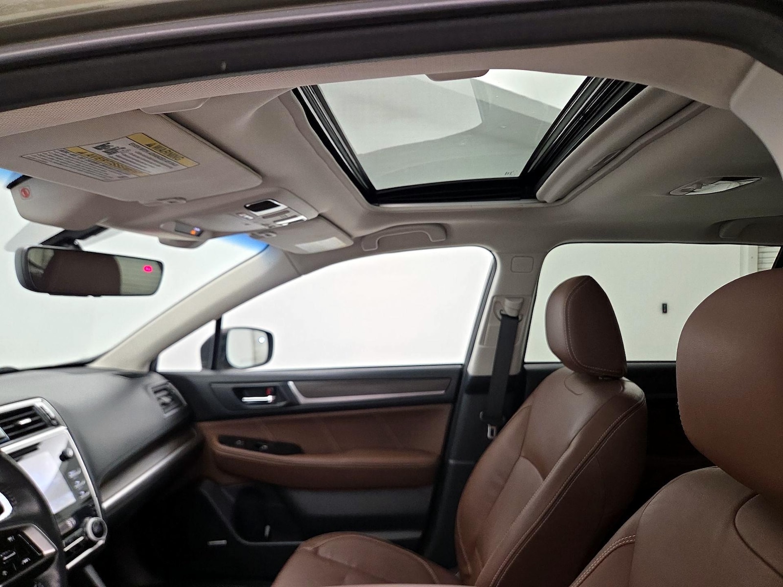 Sunroof(s) & Overhead Airbags