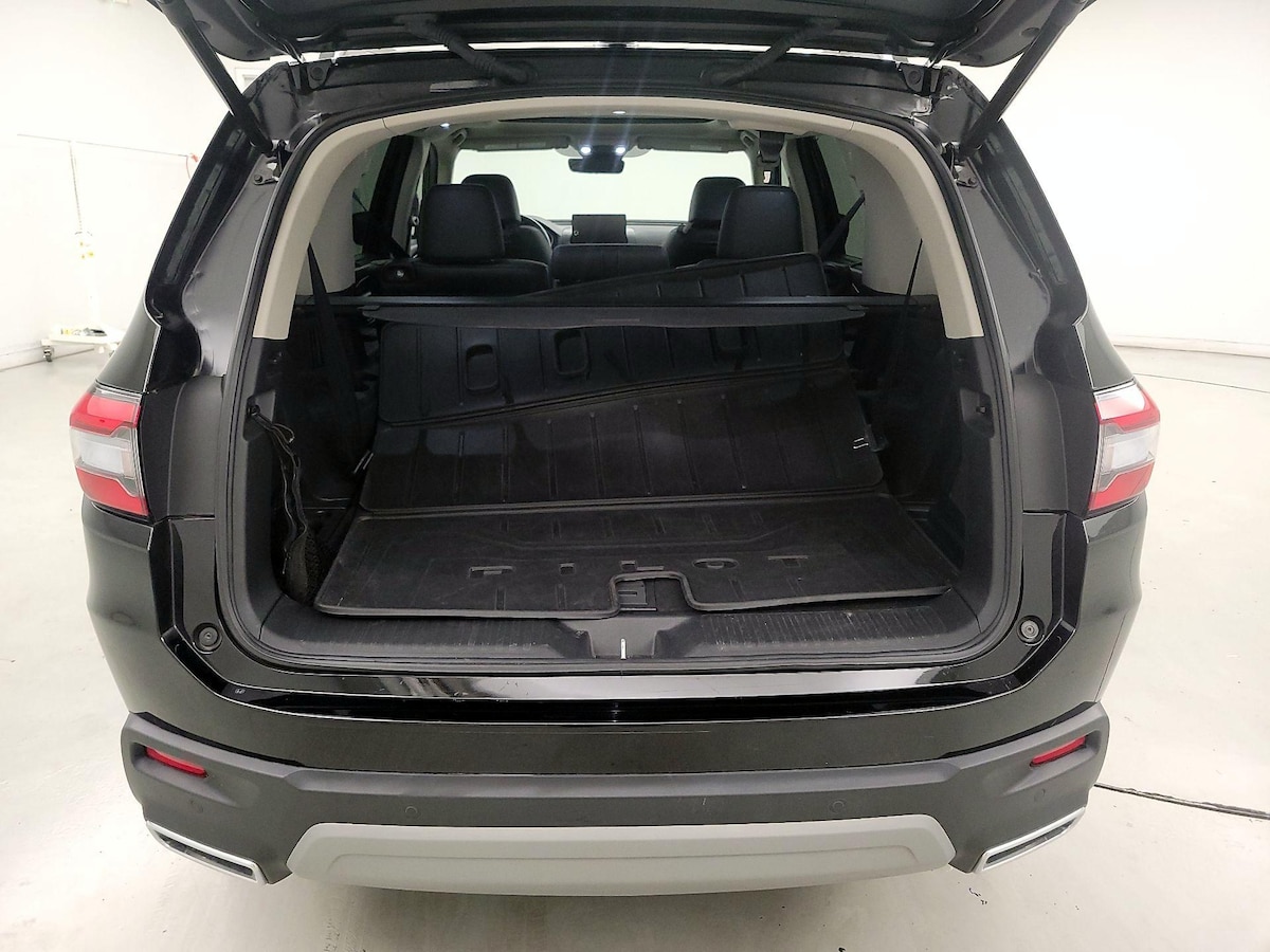 Trunk/Cargo (Seats Up)
