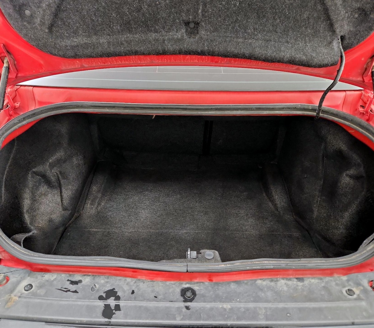 Trunk/Cargo (Seats Up)