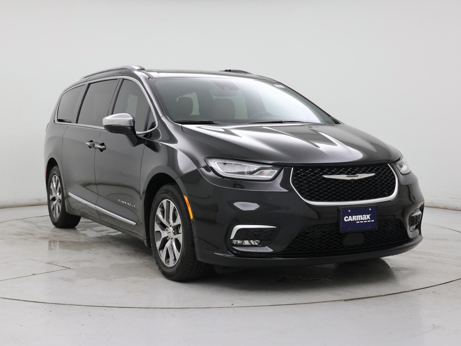 2023 Chrysler Pacifica Hybrid Pinnacle - Photo 2