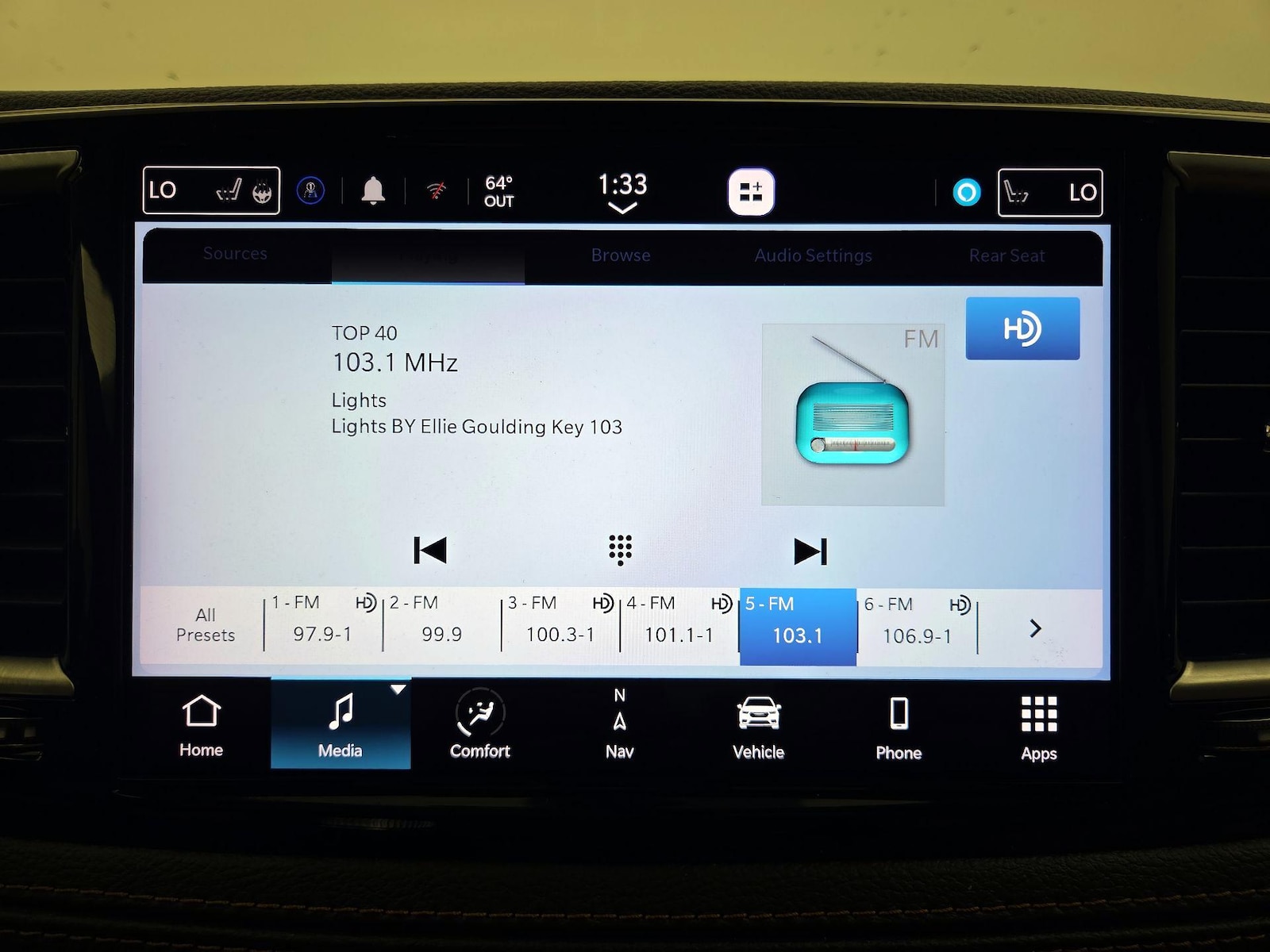 2023 Chrysler Pacifica Hybrid Pinnacle - Photo 17