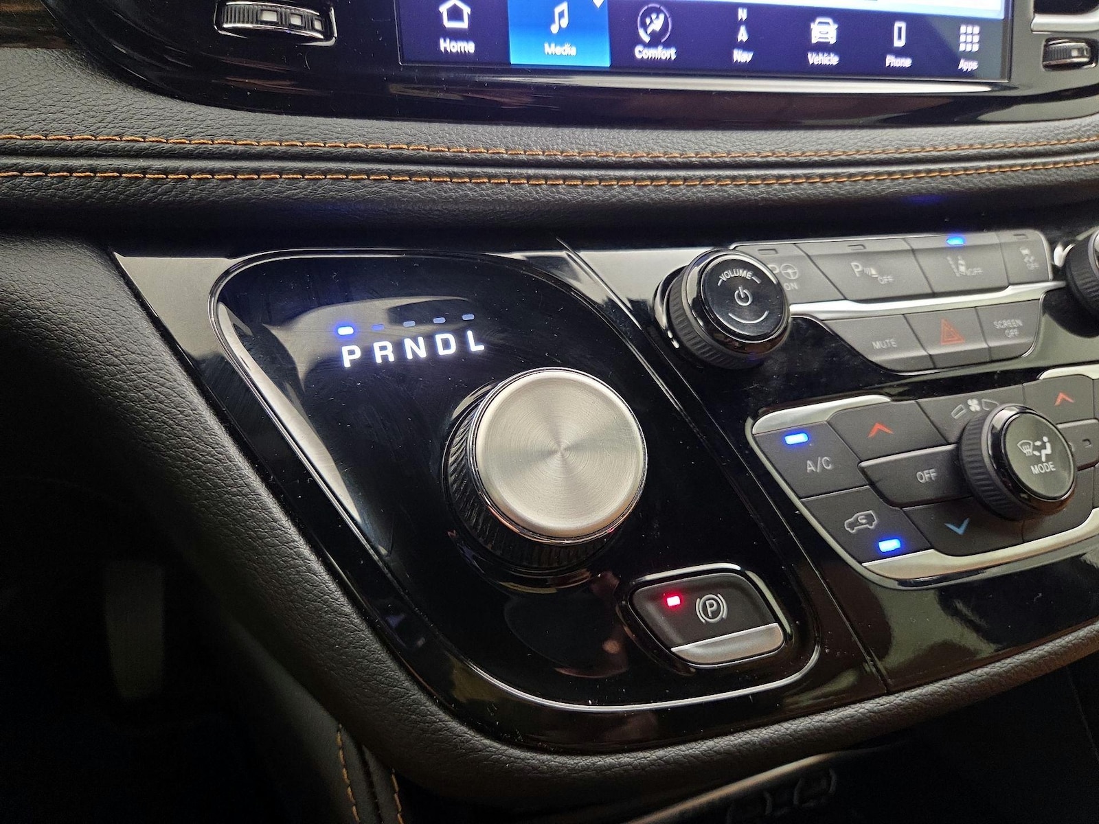 2023 Chrysler Pacifica Hybrid Pinnacle - Photo 19