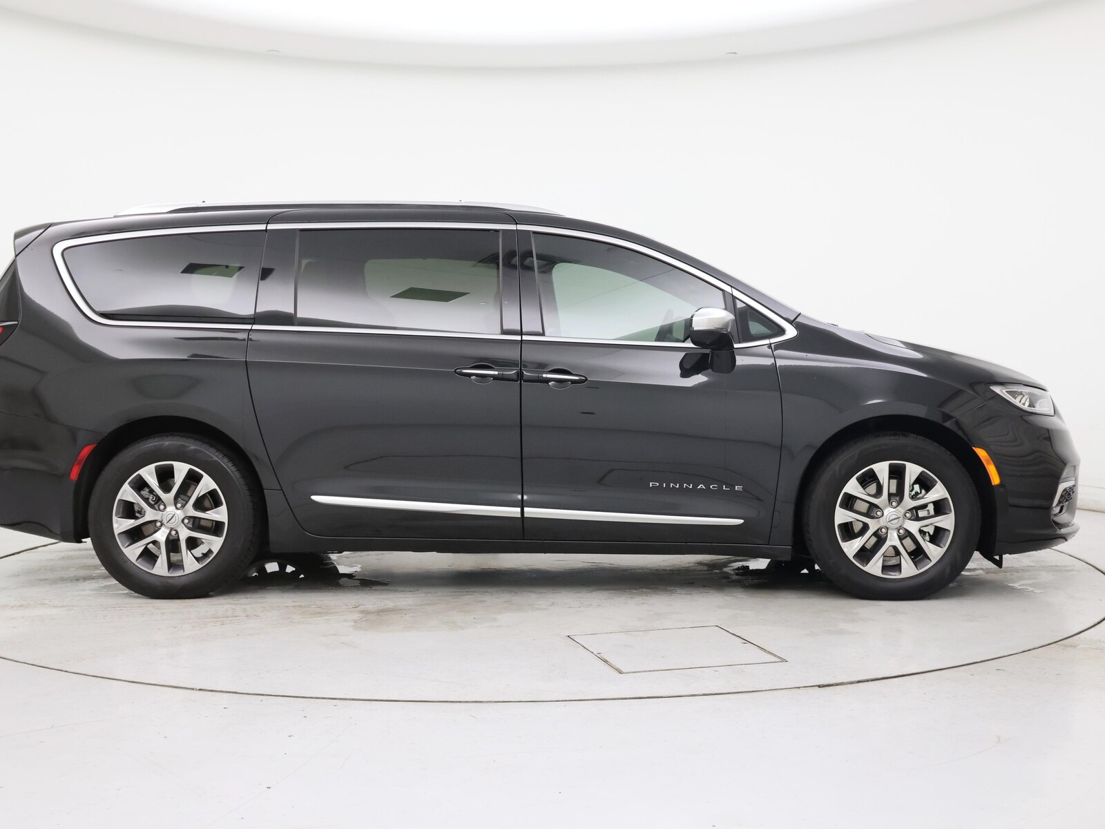 2023 Chrysler Pacifica Hybrid Pinnacle - Photo 8
