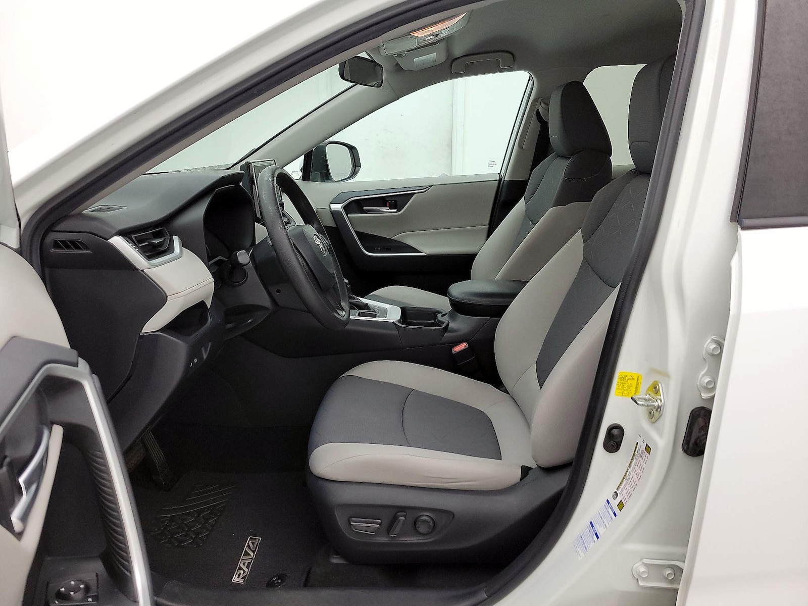 Power Seat(s) & Side Airbags