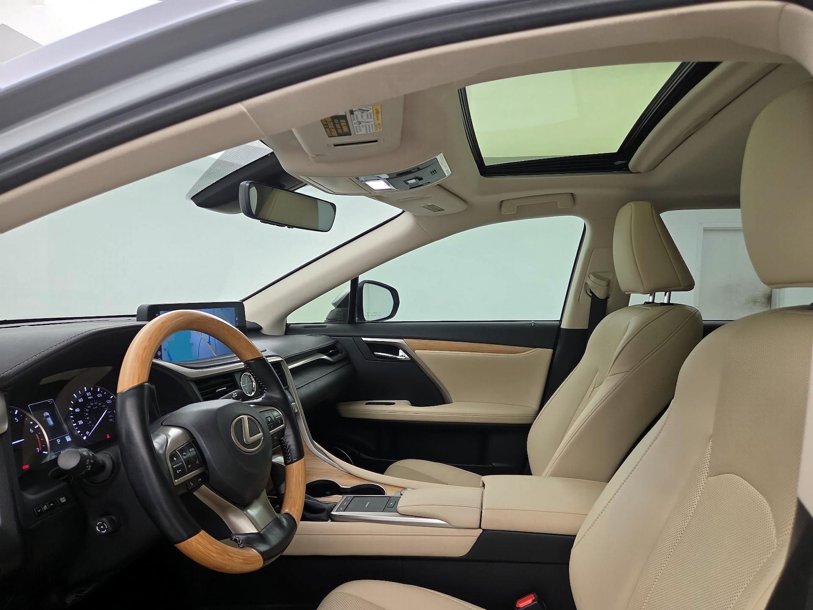 Sunroof(s) & Overhead Airbags