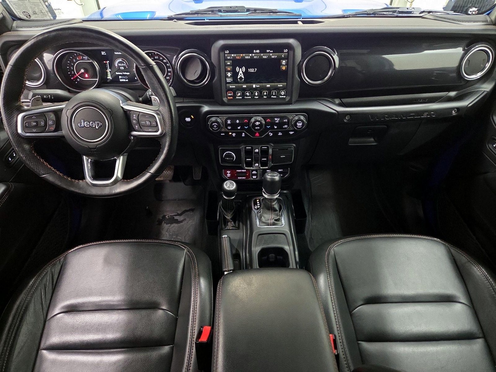 Apple CarPlay® & Android Auto™
