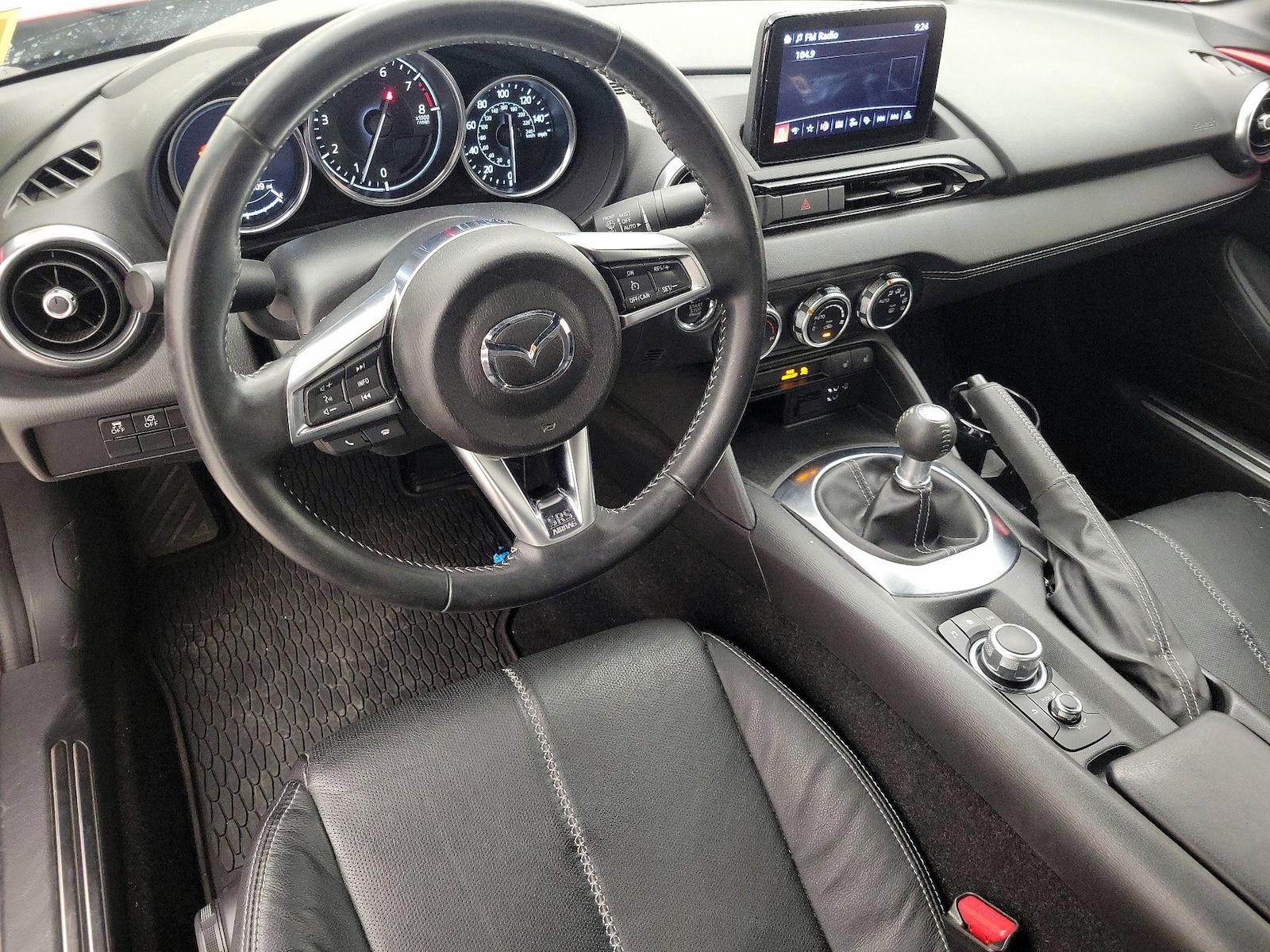 Photo 10