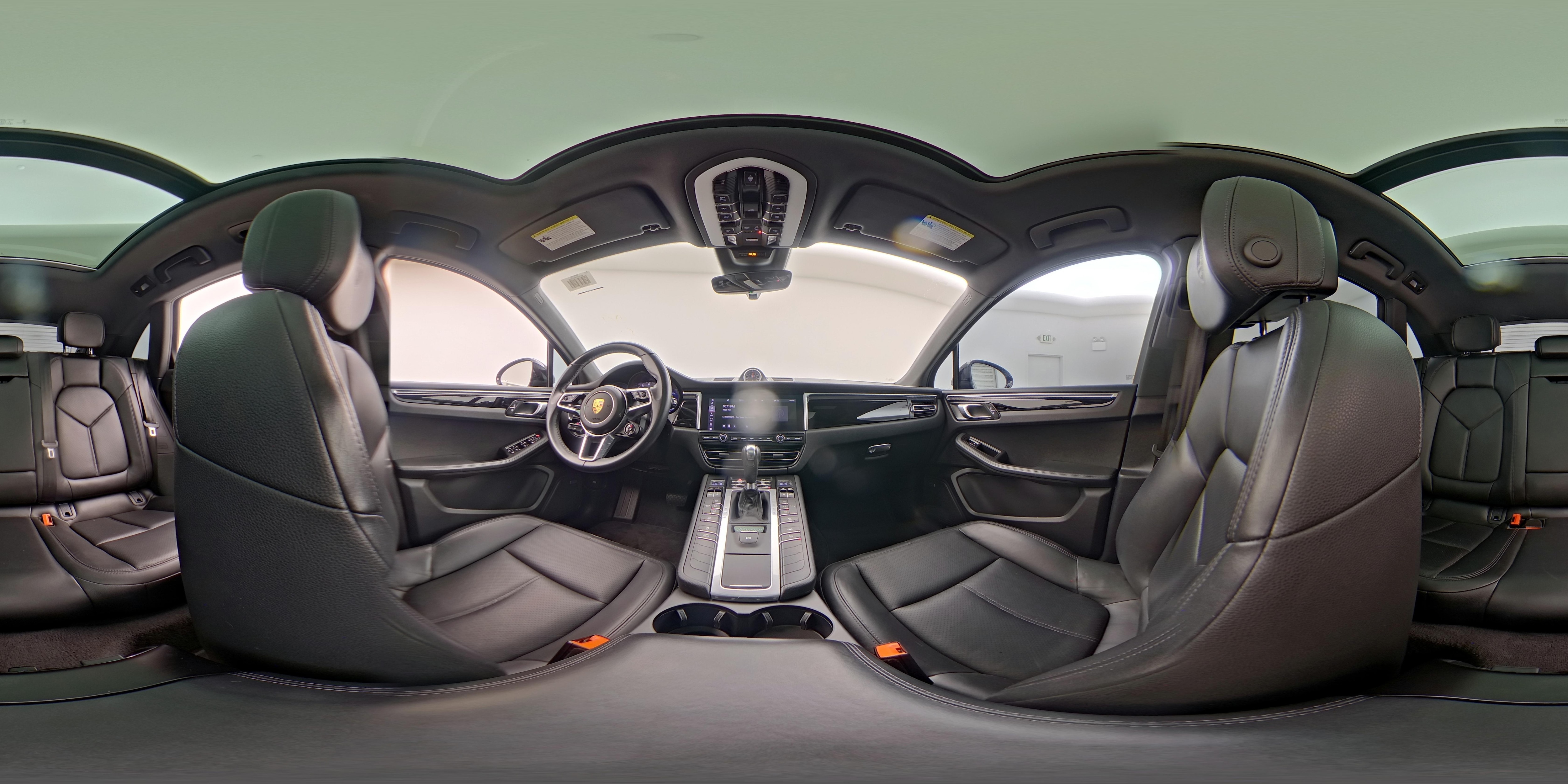 2021 Porsche Macan S - Photo 26