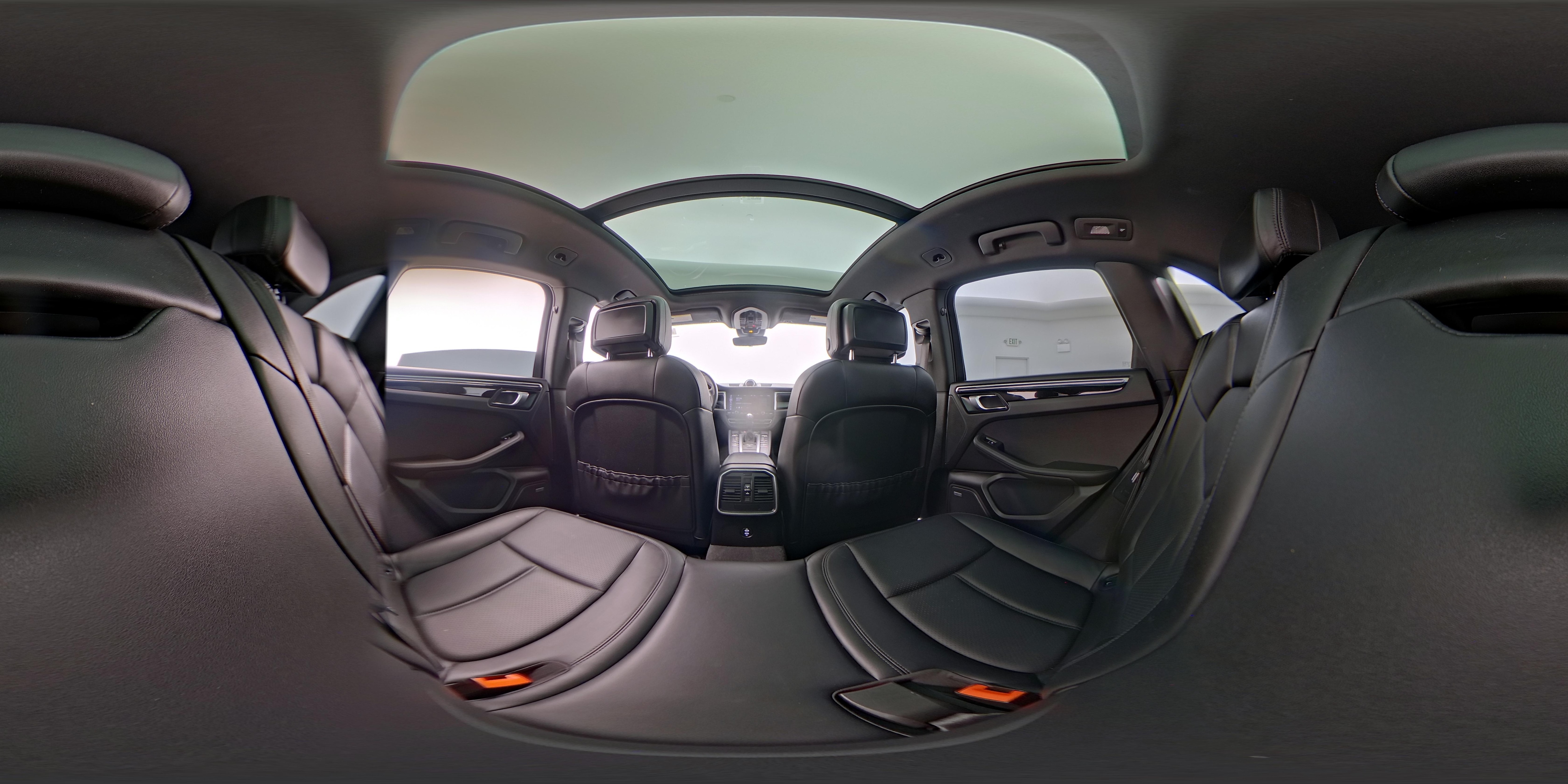 2021 Porsche Macan S - Photo 27