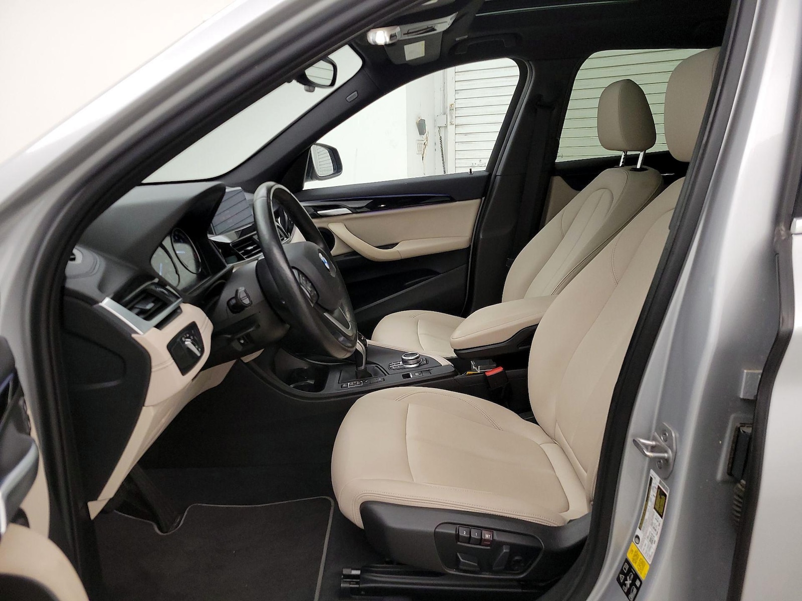 Power Seat(s) & Side Airbags
