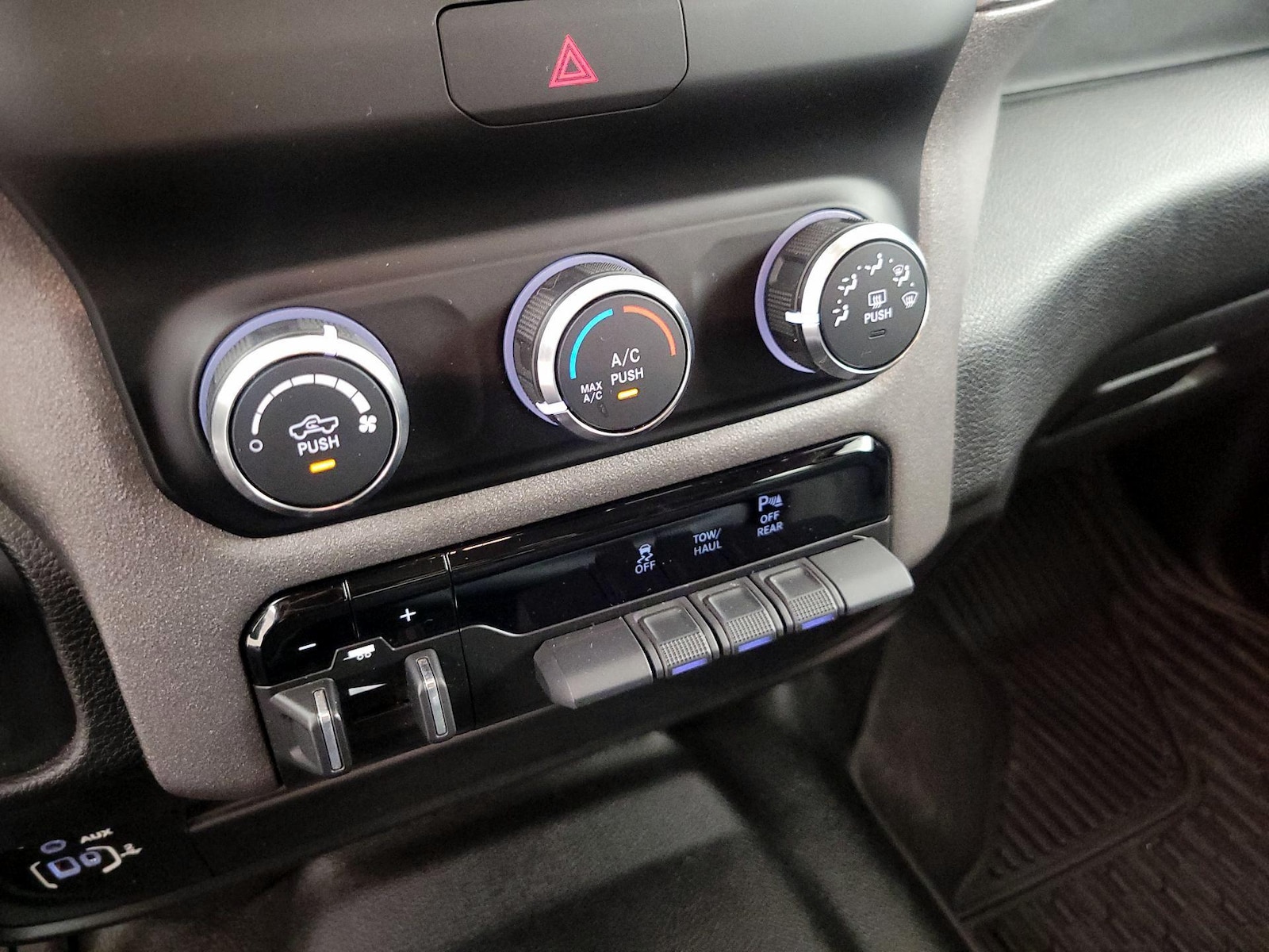 2019 RAM Ram 2500 Pickup Tradesman - Photo 17