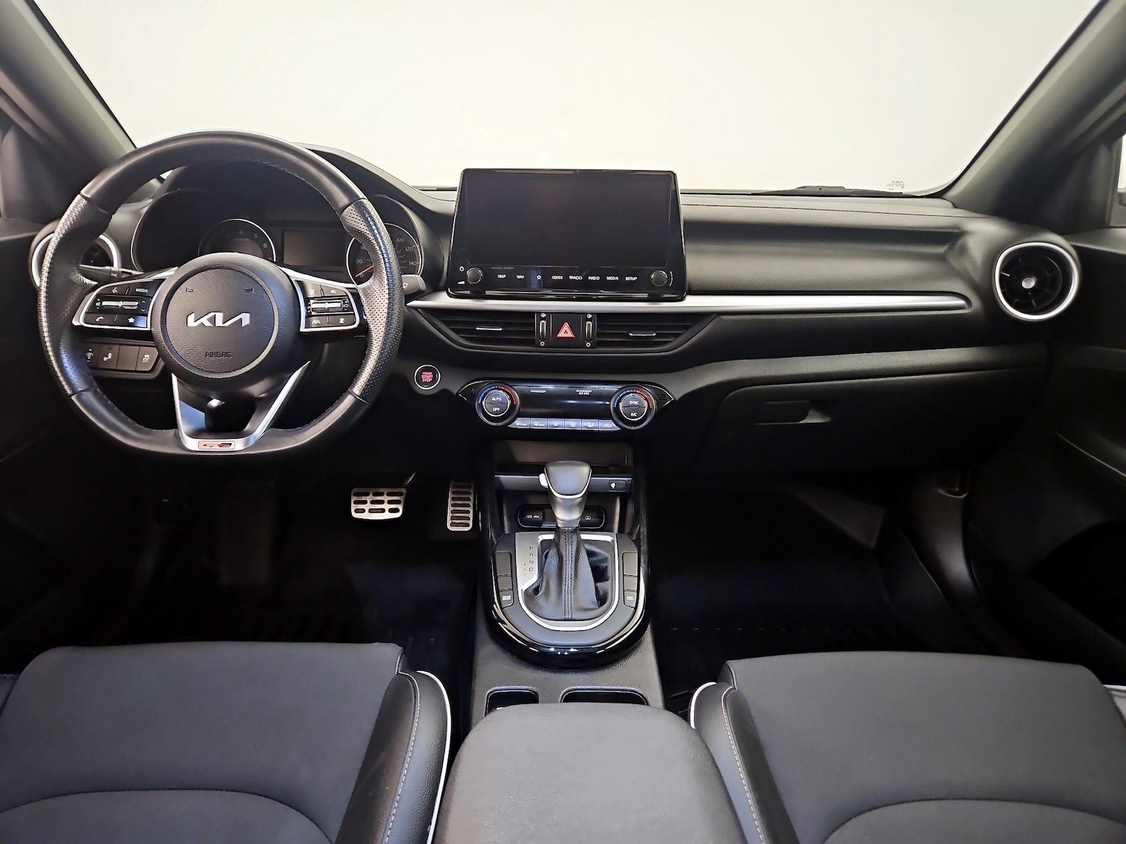 Apple CarPlay® & Android Auto™