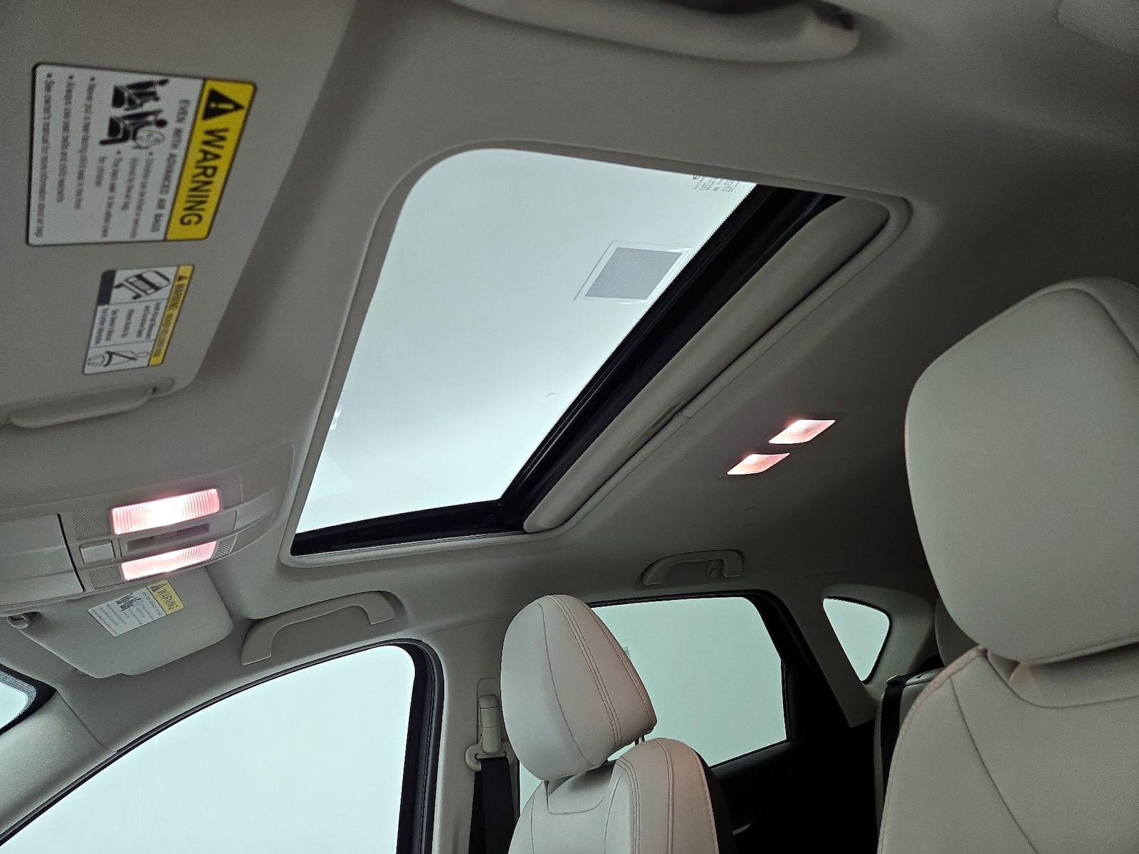 Sunroof(s) & Overhead Airbags