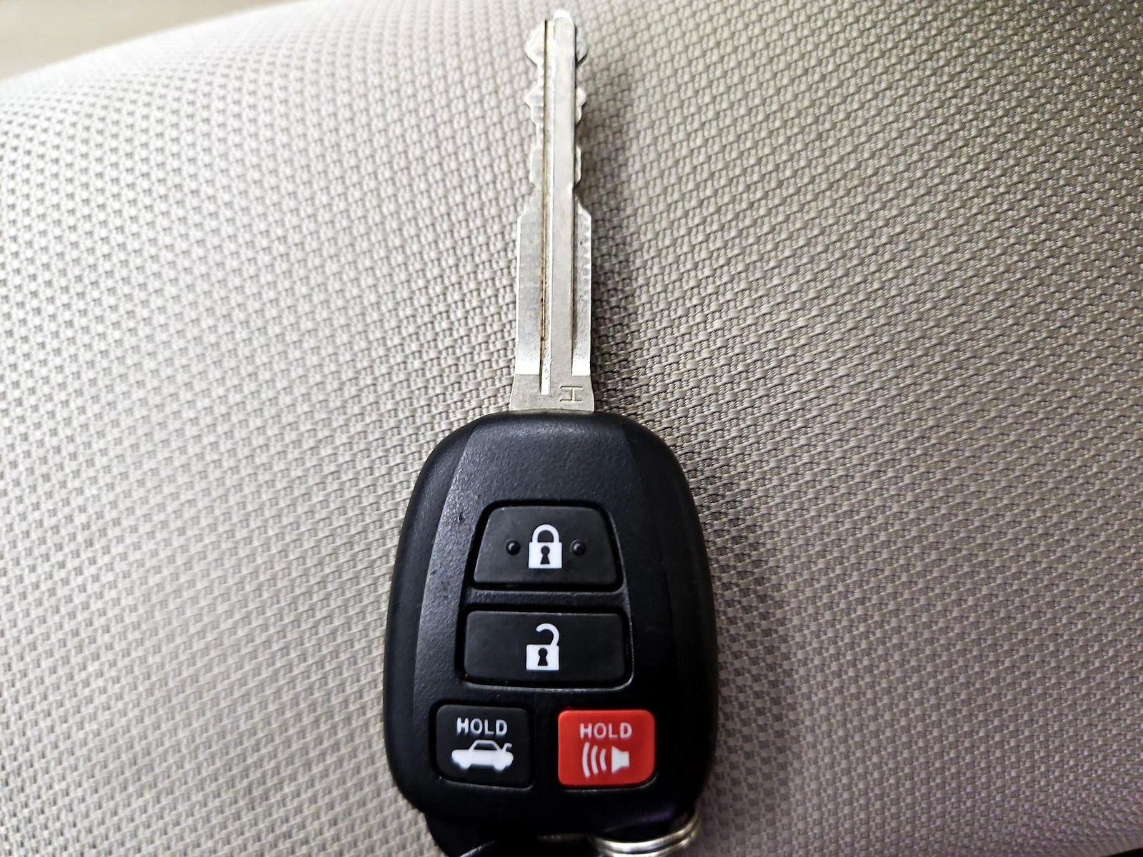 2015 Toyota Corolla LE - Photo 23