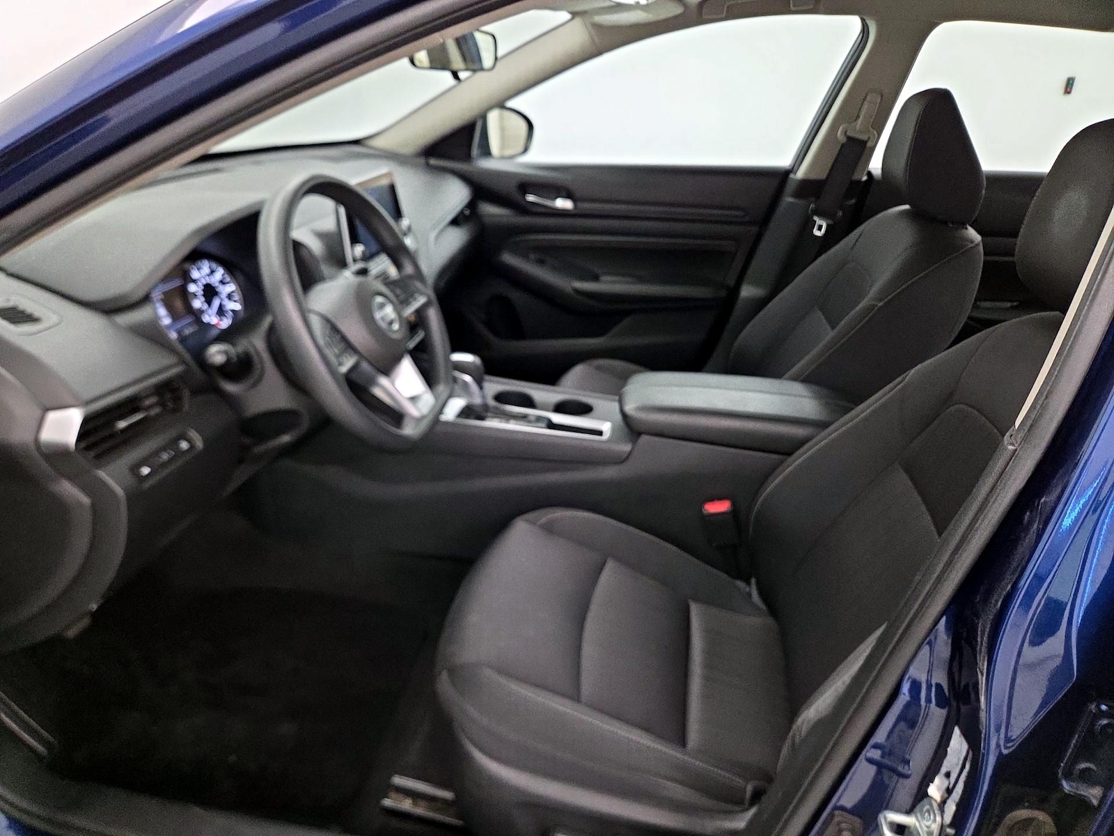 Power Seat(s) & Side Airbags