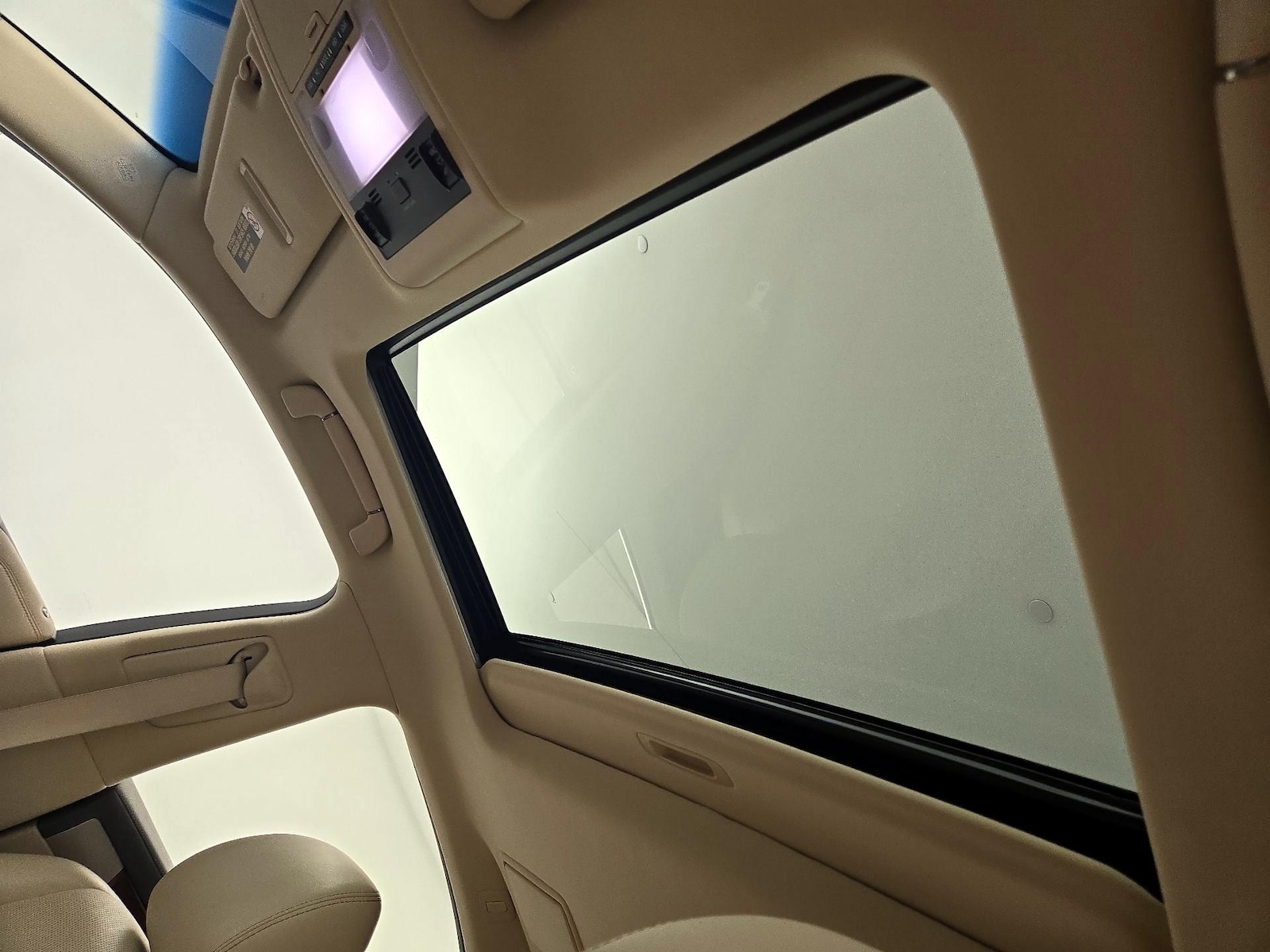 2017 Lexus LS Base - Photo 21