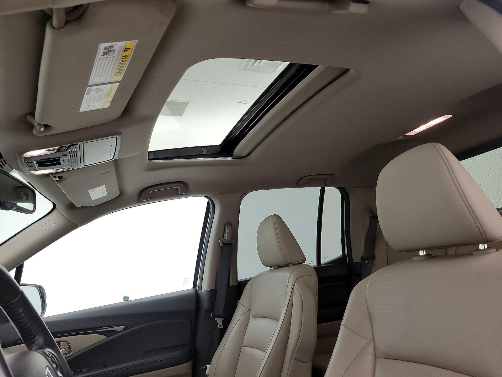 Sunroof(s) & Overhead Airbags