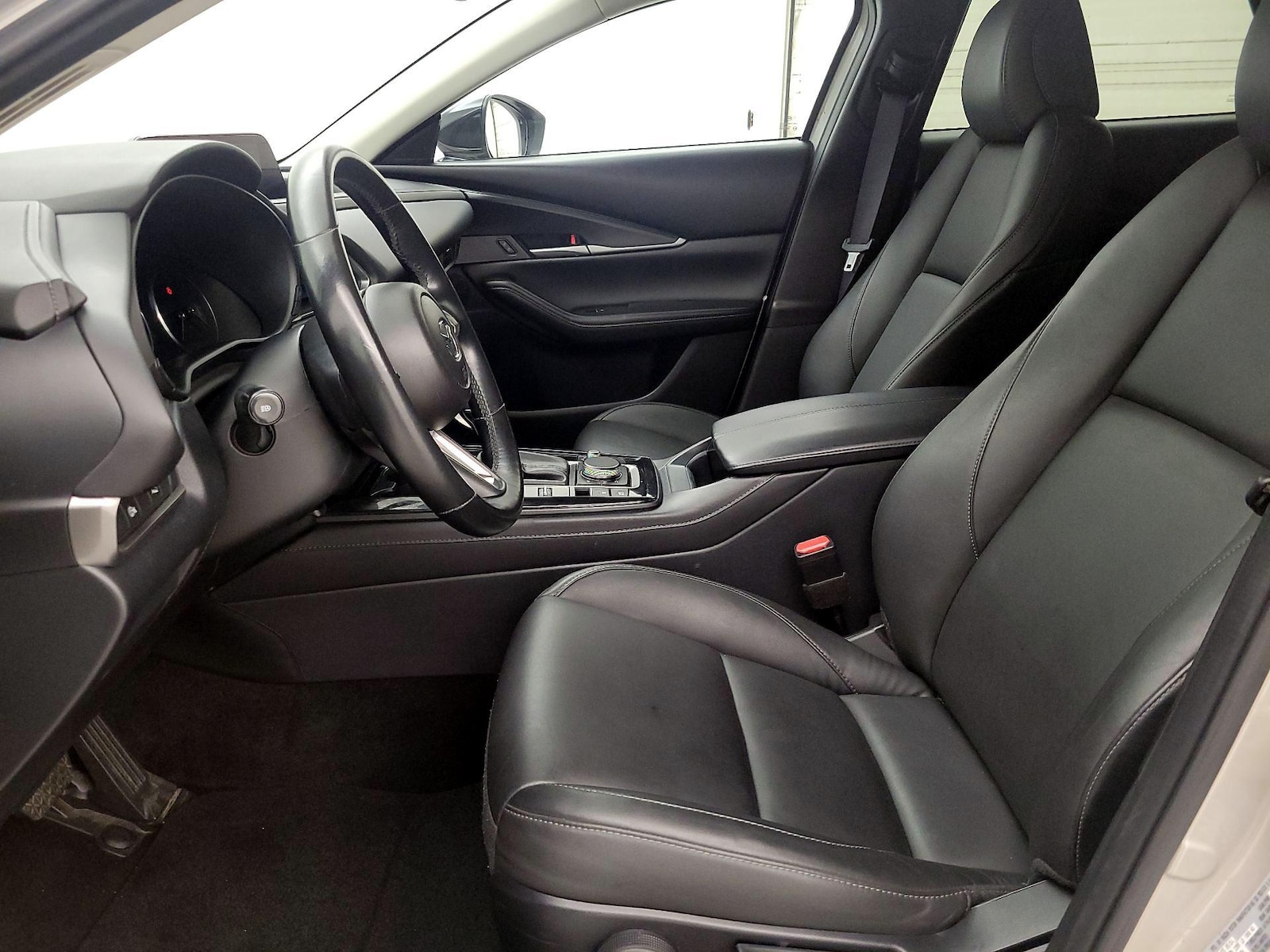 Side Airbags & Leatherette Seats