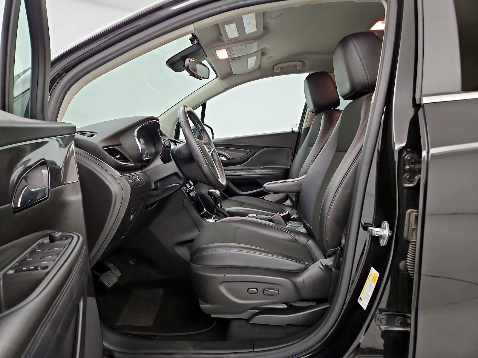 Power Seat(s) & Side Airbags