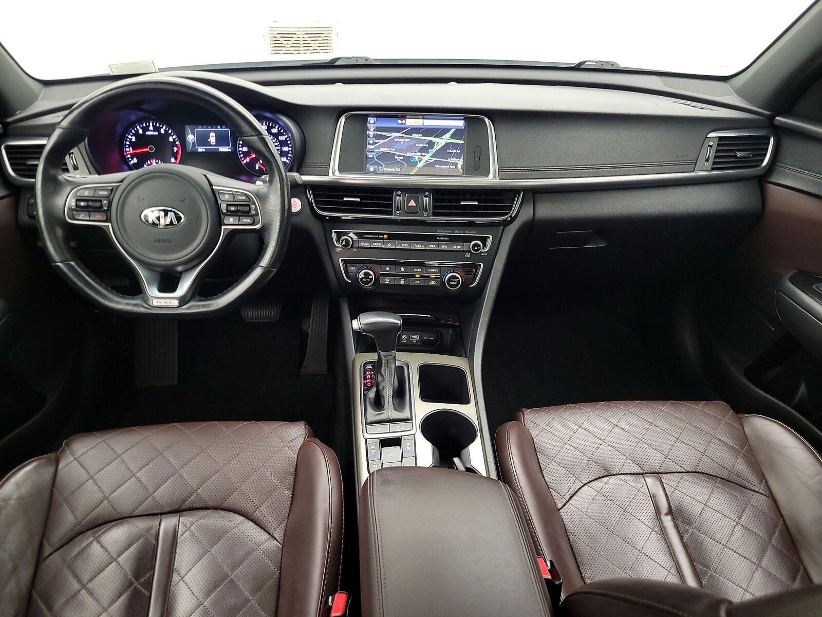 Apple CarPlay® & Android Auto™