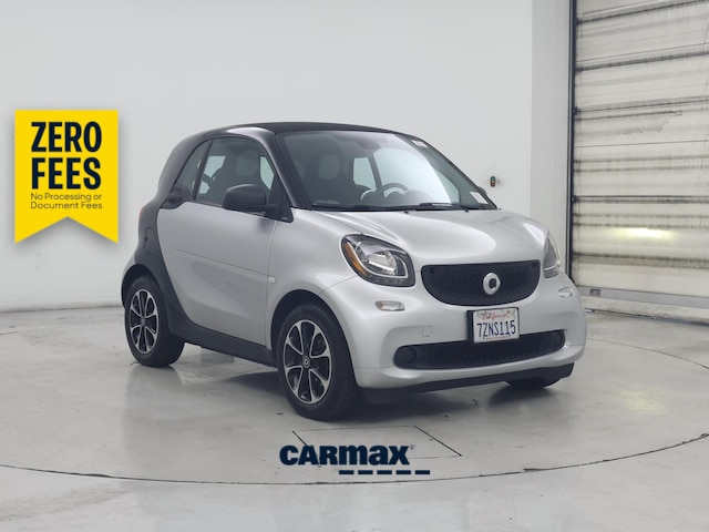 Silver 2017 smart fortwo Hatchback Rear-Wheel Drive Automatic
