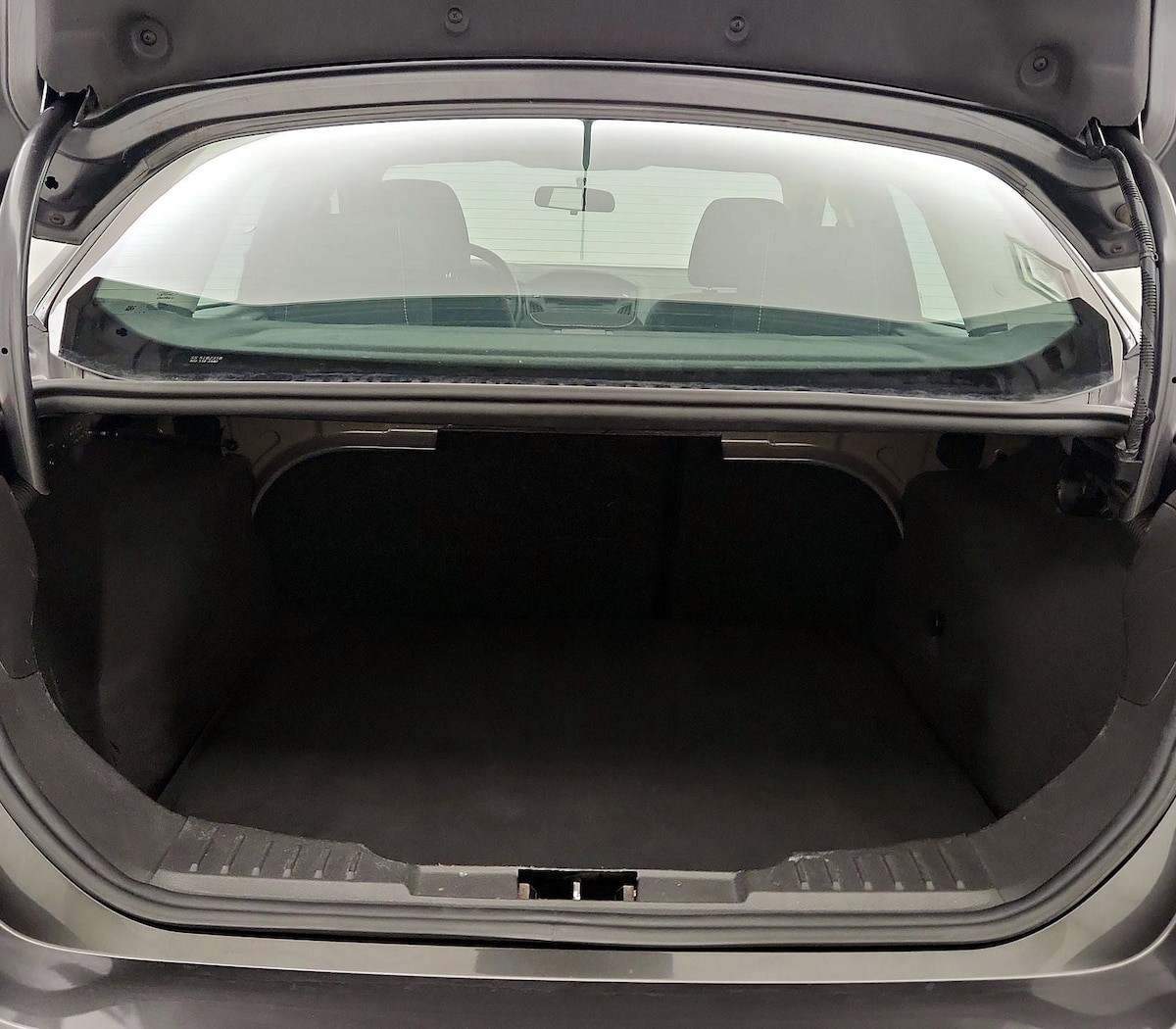 Trunk/Cargo (Seats Up)