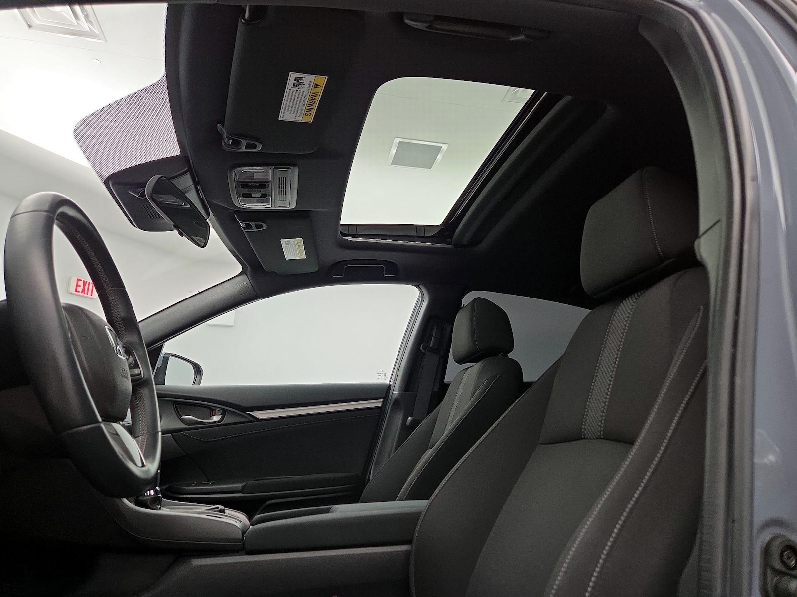 Sunroof(s) & Overhead Airbags