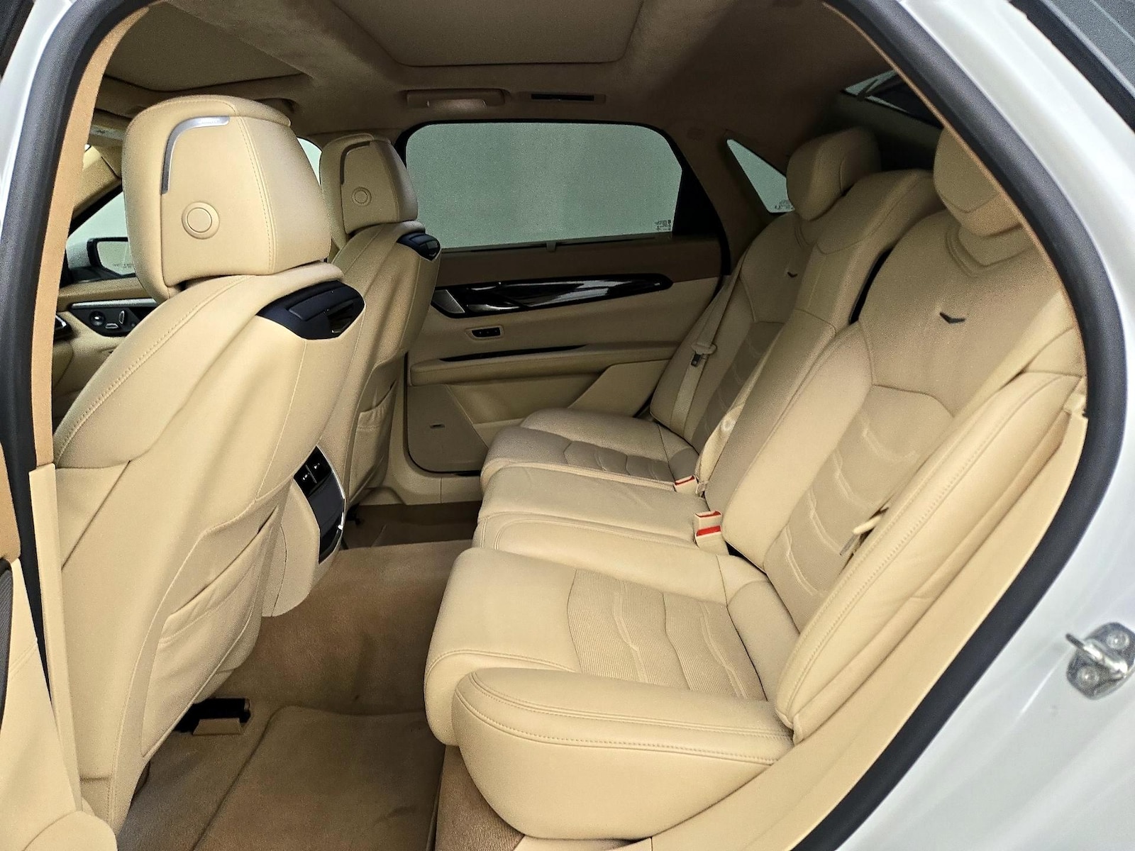 Rear A/C Seat(s)