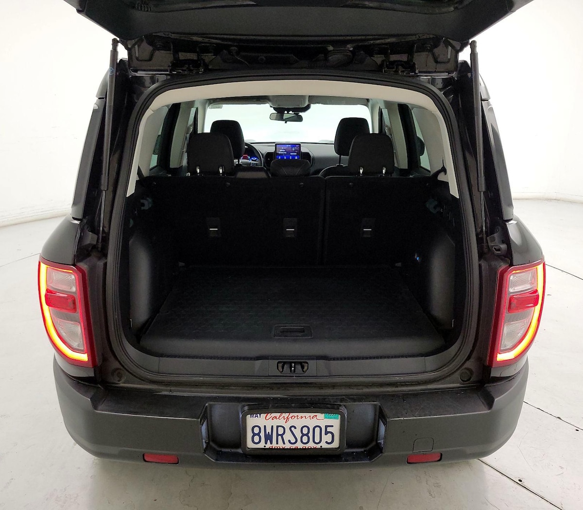 Trunk/Cargo (Seats Up)