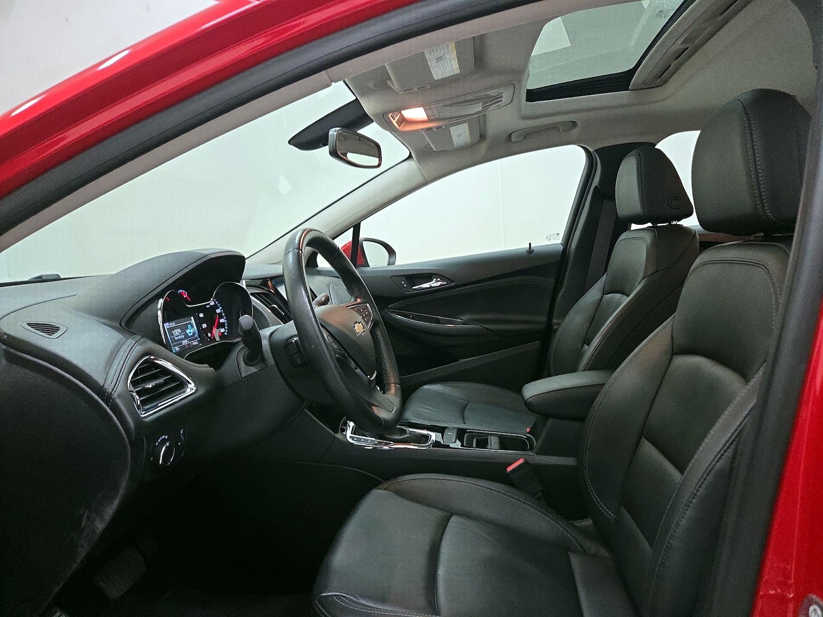 Sunroof(s) & Overhead Airbags