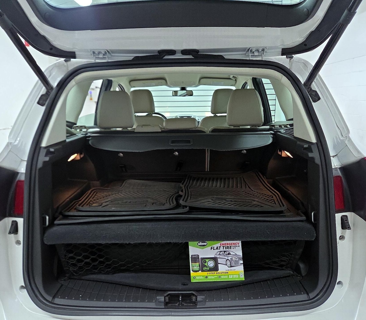 Trunk/Cargo (Seats Up)