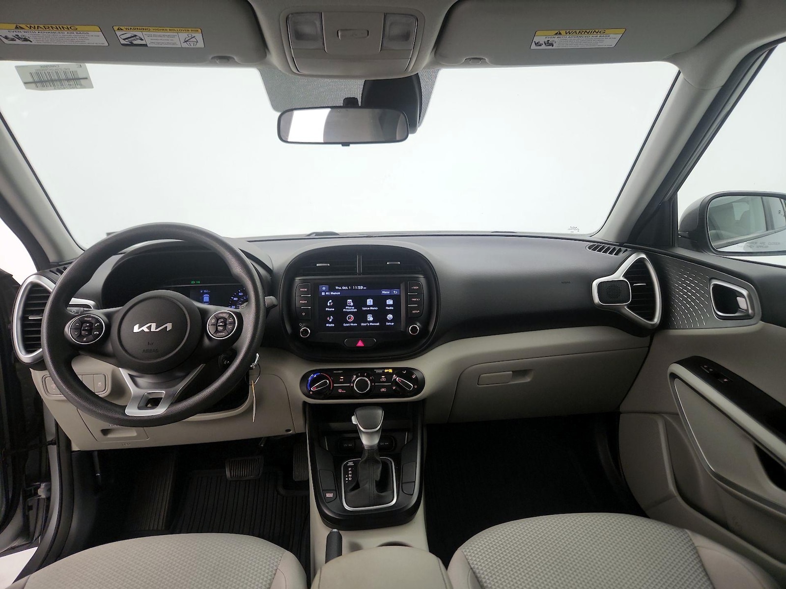2022 Kia Soul LX - Photo 10