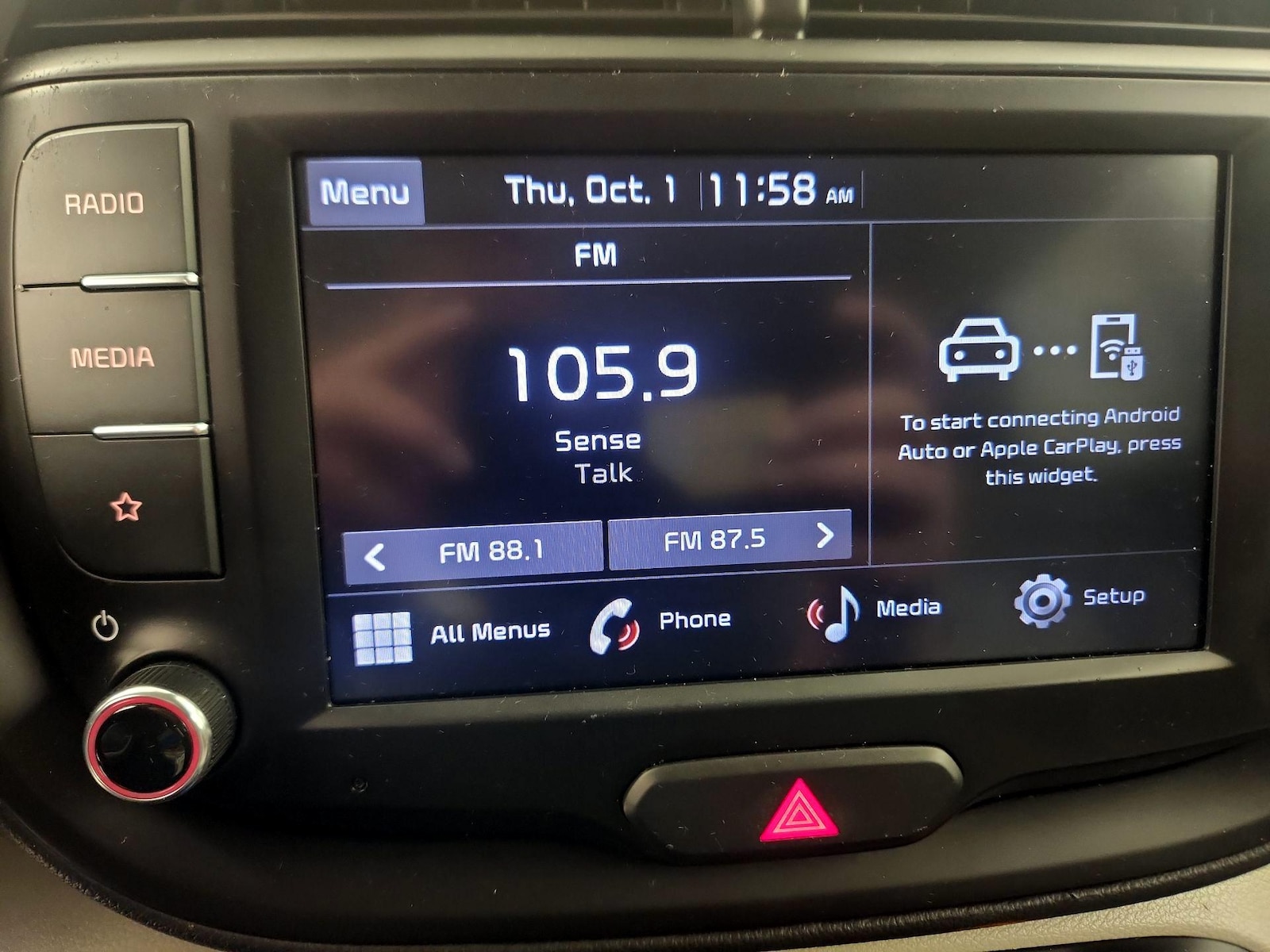 2022 Kia Soul LX - Photo 16